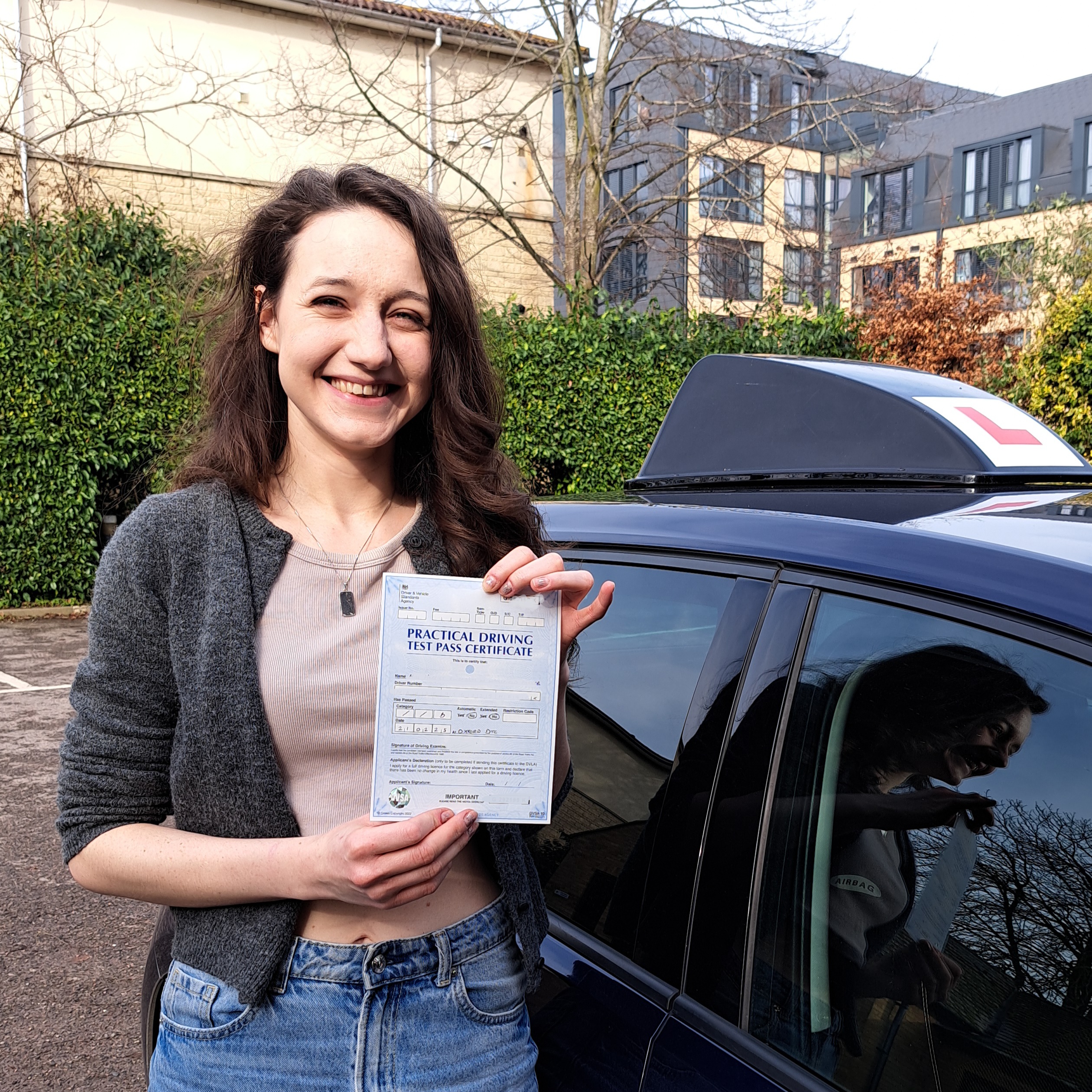 In just 5 days Milly learnt all she needed to be a safe, confident driver and passed her driving test 1st time in Oxford.
