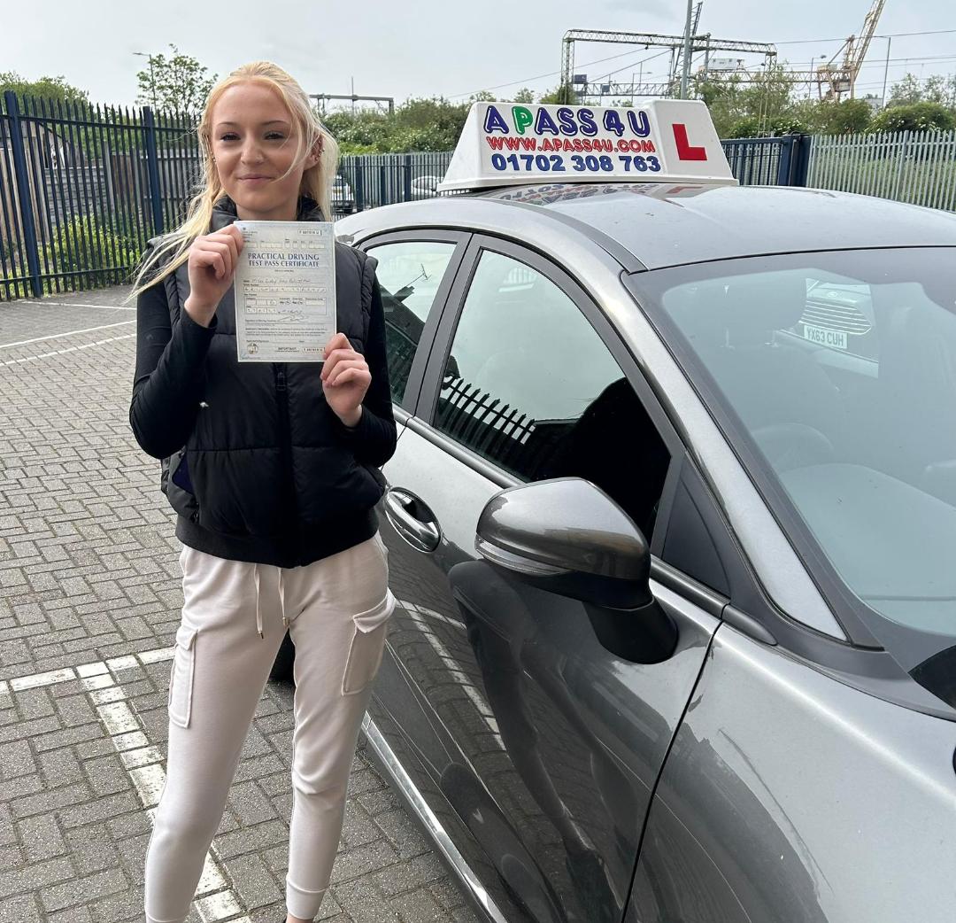 After weekly driving lessons in Grays with Pete, Ruby took her driving test at the Tilbury test centre on Russel Road