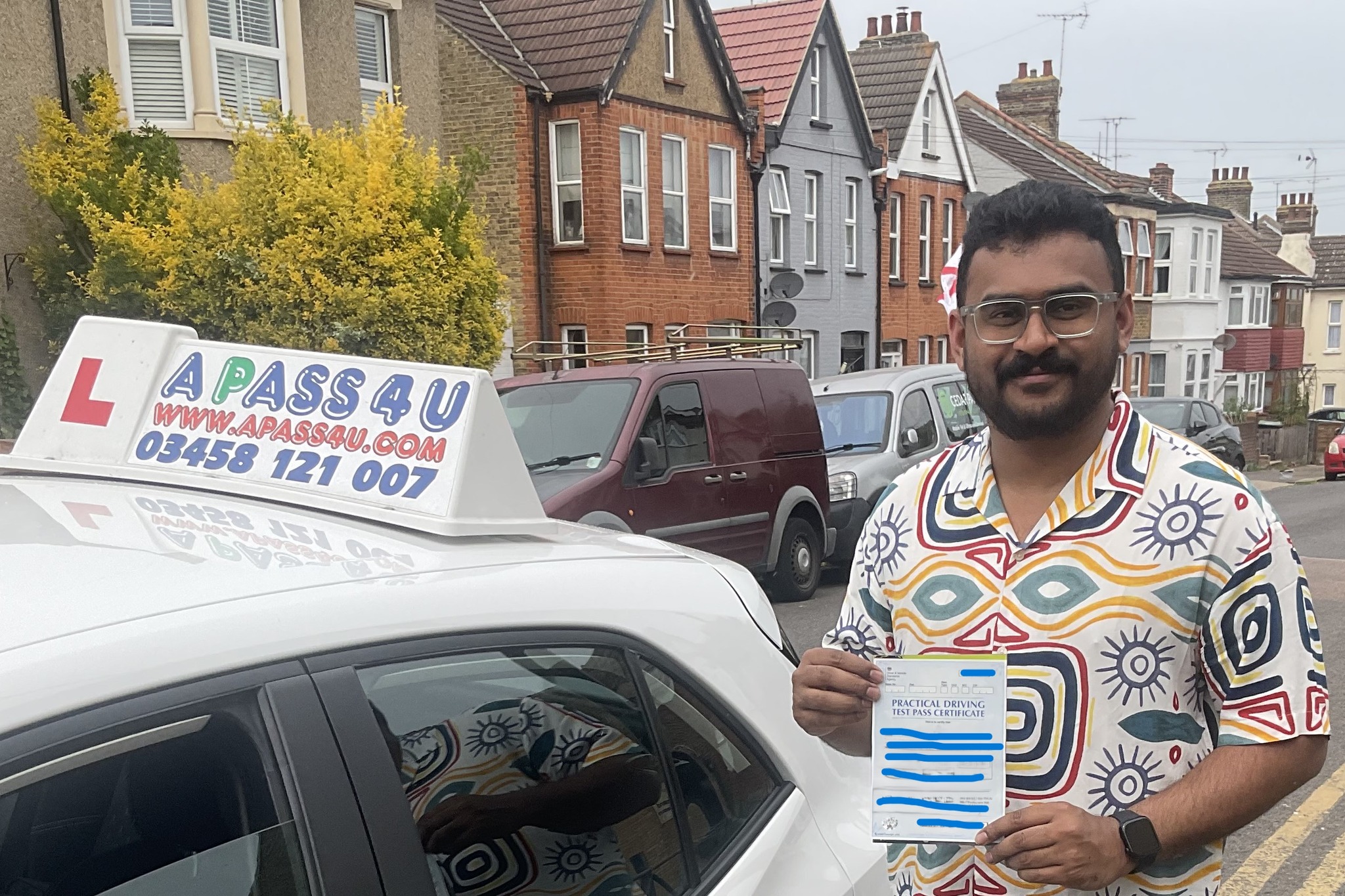Vishnu's driving course get a 1st time pass in Southend on Sea with automatic driving instructor Neil W, Congratulations!