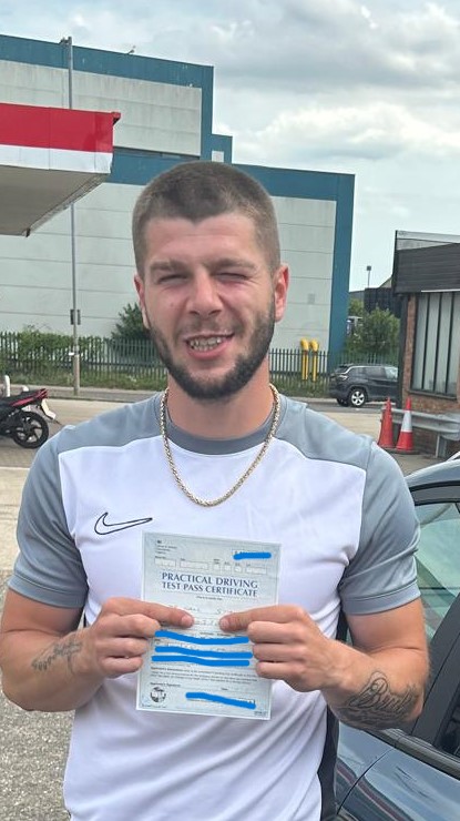 It was a 1st time driving test pass in Chelmsford for Saul with our one week driving course driving instructor Steph L.