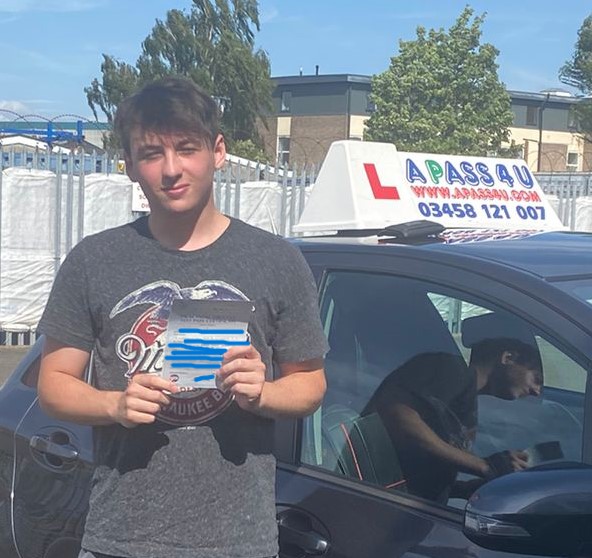 Will R passes his driving test in Witham with our Chelmsford based driving instructor Rezarta, many congratulations Will!