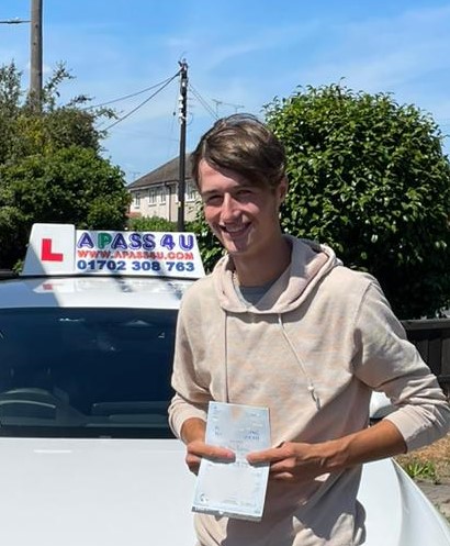 After a one week driving course in Southend on Sea our fully qualified driving instructor Neil W helped Jack B to pass his driving test