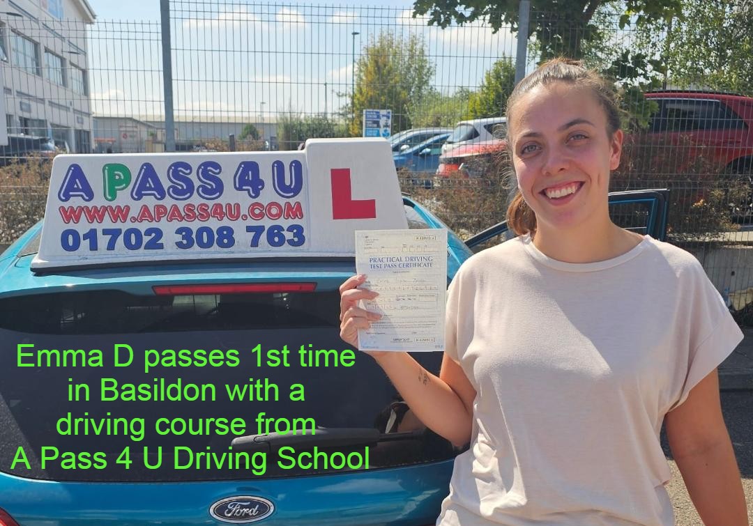 Emma D smashed her driving test in Basildon on a driving course with Mike M