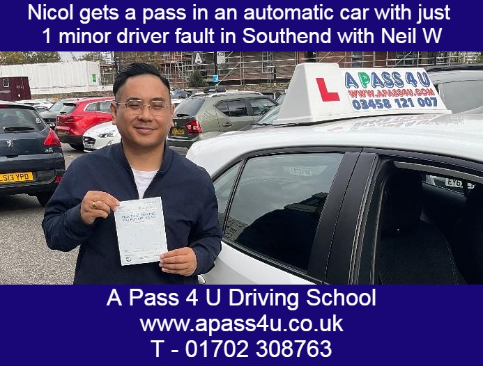 Just 1 minor driver fault and a pass for Nicol with automatic driving instructor Neil W after a short driving course in Southend