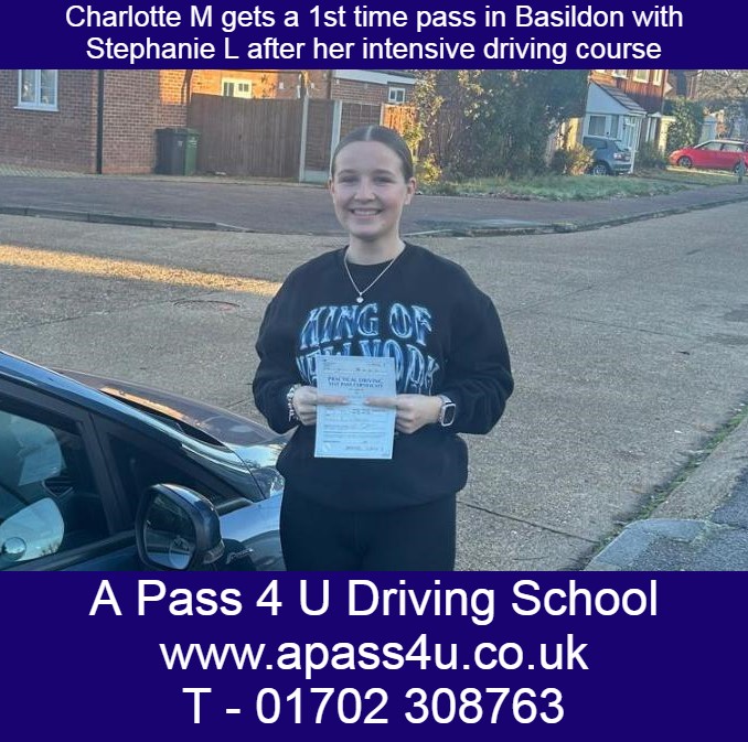 Charlotte M passes 1st time with Steph L after her one week intensive driving course in Basildon. Rebecca took a 5 day course in one week