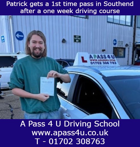Patrick H gets a 1st time pass after a one week driving course with Ray B in Southend. An excellent way to finish your driving course