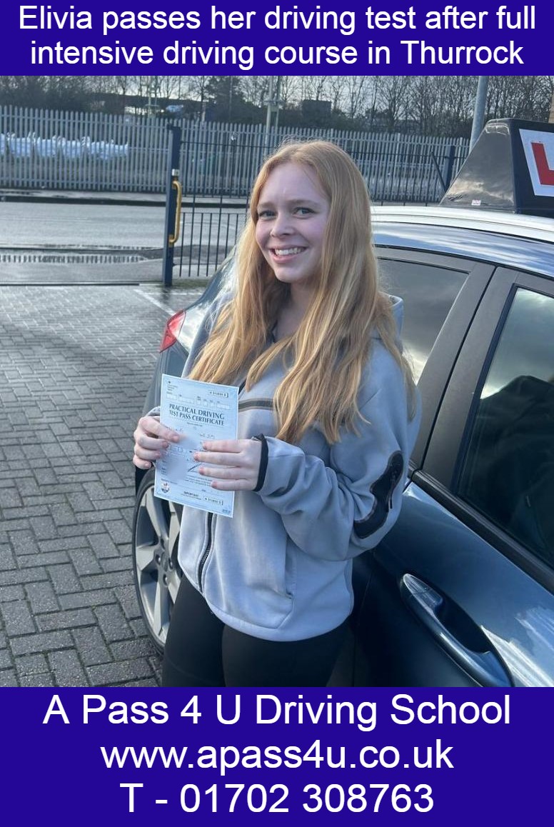 Elivia S passes 1st time on her intensive driving course with Steph L in Thurrock. Grays and Tilbury are great places to learn to drive.