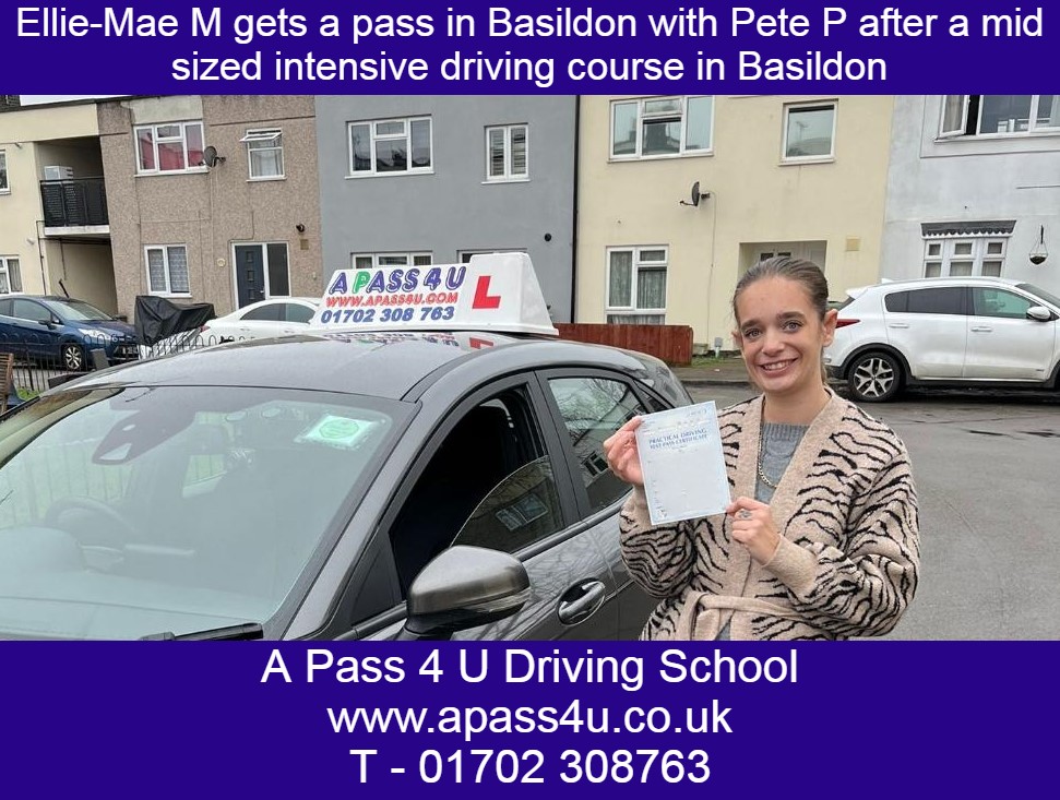 Ellie-Mae gets a 1st time pass with Pete P on a driving course in Basildon, Essex. Our Basildon intensive driving courses get results!