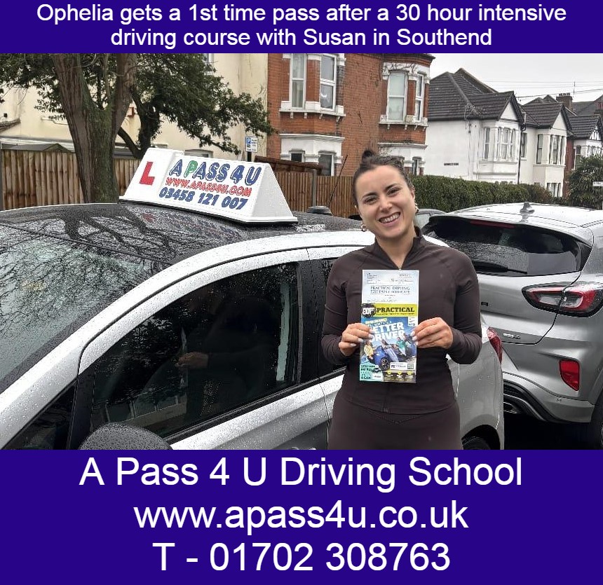 A fantastic 1st time pass for Ophelia on her driving course with Susan in Southend. Our intensive driving courses really do get great results