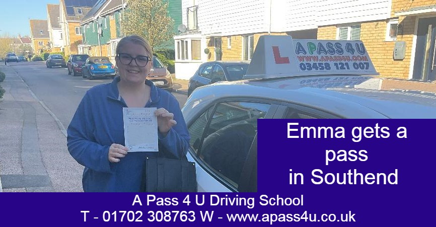 Emma gets a 1st time pass with Neil W after automatic lessons in Southend. Emma kept her nerve and got a great pass!