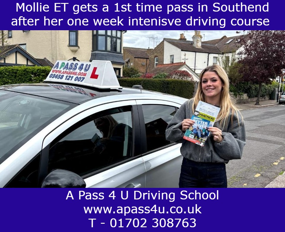A 1st time pass for Mollie ET after her driving course with our driving instructor Susan in Southend on Sea, Essex. A great result!