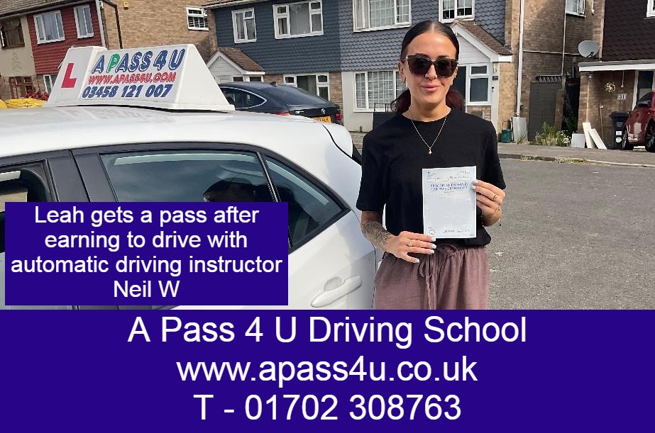 Leah gets an automatic pass with instructor Neil W in Basildon after regular automatic driving lessons. Lessons available in Basildon now!