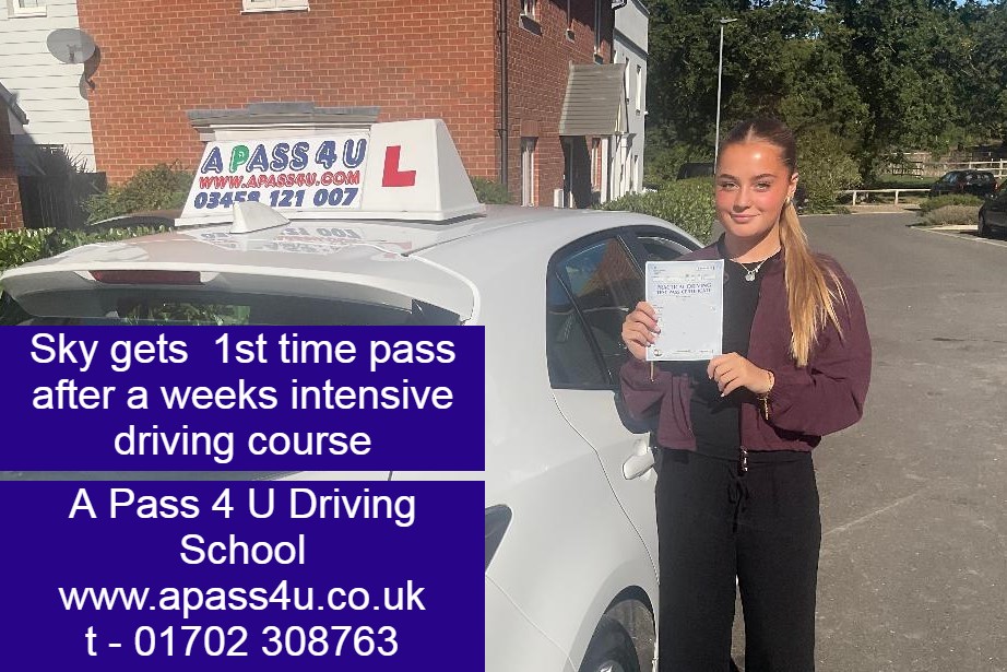 Sky gets a 1st time pass after a weeks intensive driving course with automatic driving instructor Neil W in Southend, Essex.