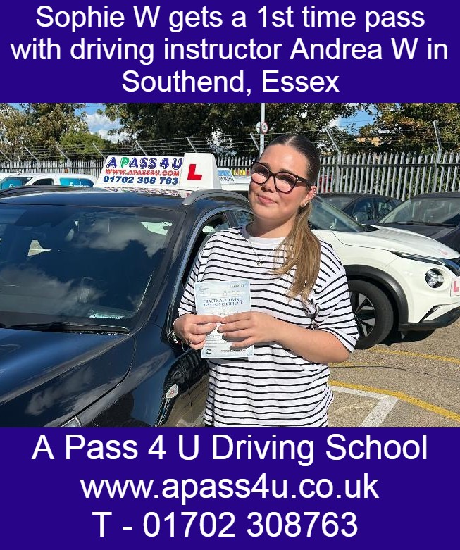 Sophie W gets a 1st time pass with driving instructor Andrea W in Southend after a series of weekly manual driving lessons.